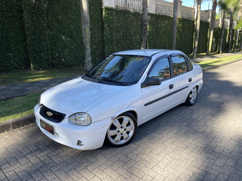 corsa 1.0 mpfi classic sedan life 8v flex 4p manual 2010 caxias do sul