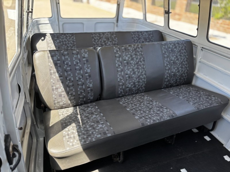 KOMBI 1.6 MI STD 8V GASOLINA 3P MANUAL - 1995 - CANDELáRIA