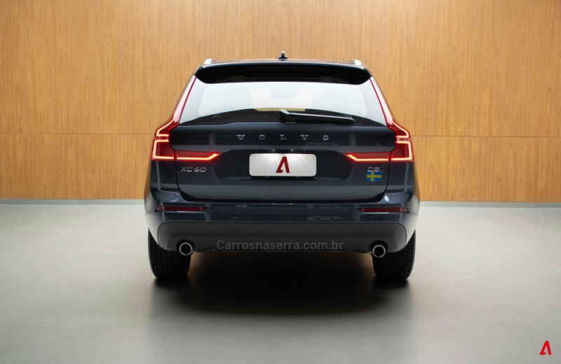 XC60 2.4 D5 MOMENTUM DIESEL AWD 4P AUTOMÁTICO - 2020 - GARIBALDI