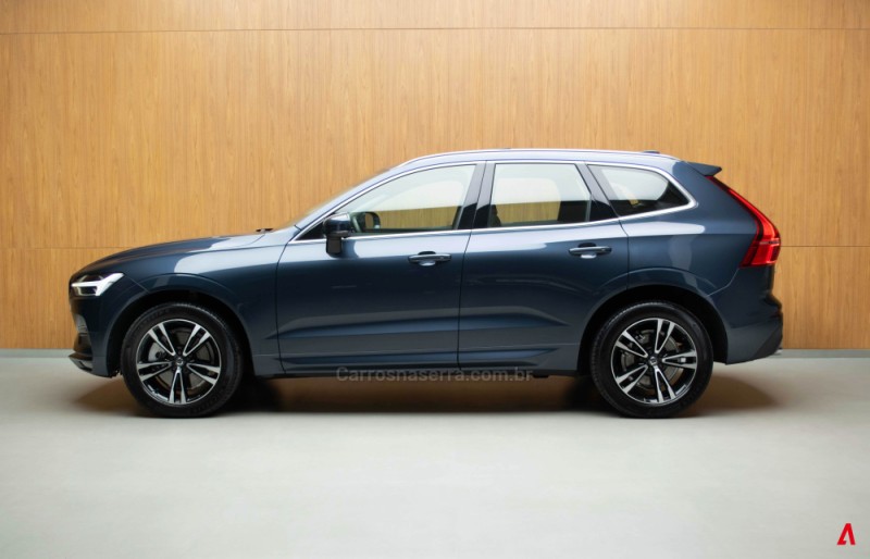 XC60 2.4 D5 MOMENTUM DIESEL AWD 4P AUTOMÁTICO - 2020 - GARIBALDI