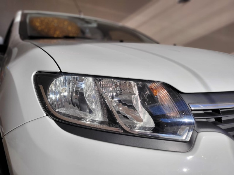 SANDERO 1.0 EXPRESSION 16V FLEX 4P MANUAL - 2015 - CANELA