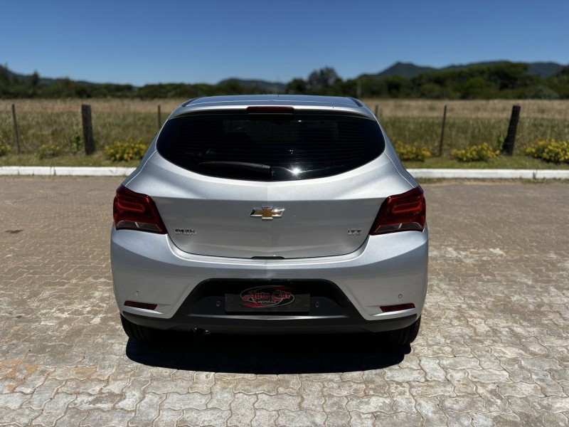 ONIX 1.4 MPFI LTZ 8V FLEX 4P AUTOMÁTICO - 2019 - CANDELáRIA