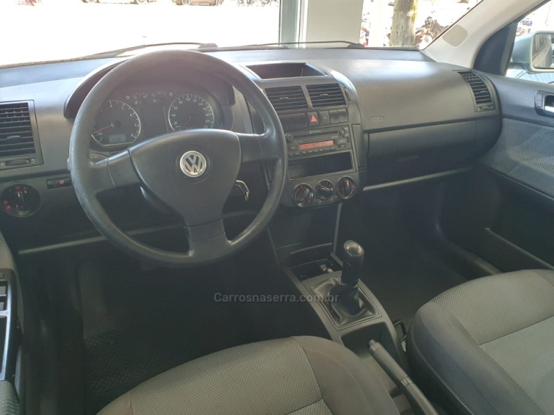 POLO 1.6 MI 8V FLEX 4P MANUAL - 2010 - SãO LEOPOLDO