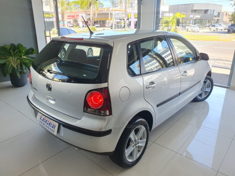 POLO 1.6 MI 8V FLEX 4P MANUAL - 2010 - SãO LEOPOLDO