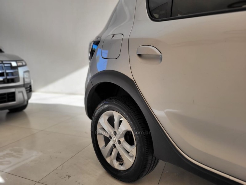 SANDERO 1.6 STEPWAY 8V FLEX 4P AUTOMATIZADO - 2015 - CANELA