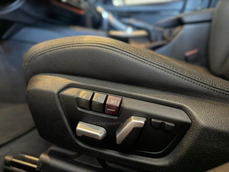 320I 2.0 16V TURBO ACTIVE FLEX 4P AUTOMÁTICO - 2017 - SãO LEOPOLDO