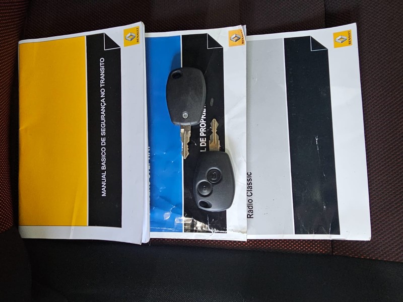 SANDERO 1.6 STEPWAY 8V FLEX 4P MANUAL - 2014 - CAXIAS DO SUL