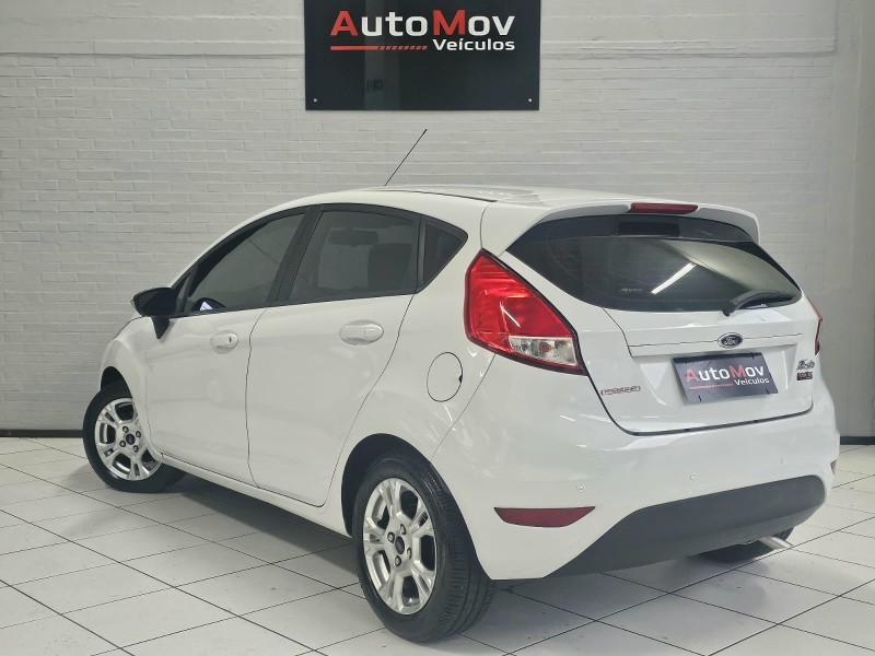 FIESTA 1.6 SE HATCH PLUS 16V FLEX 4P MANUAL - 2014 - CAXIAS DO SUL