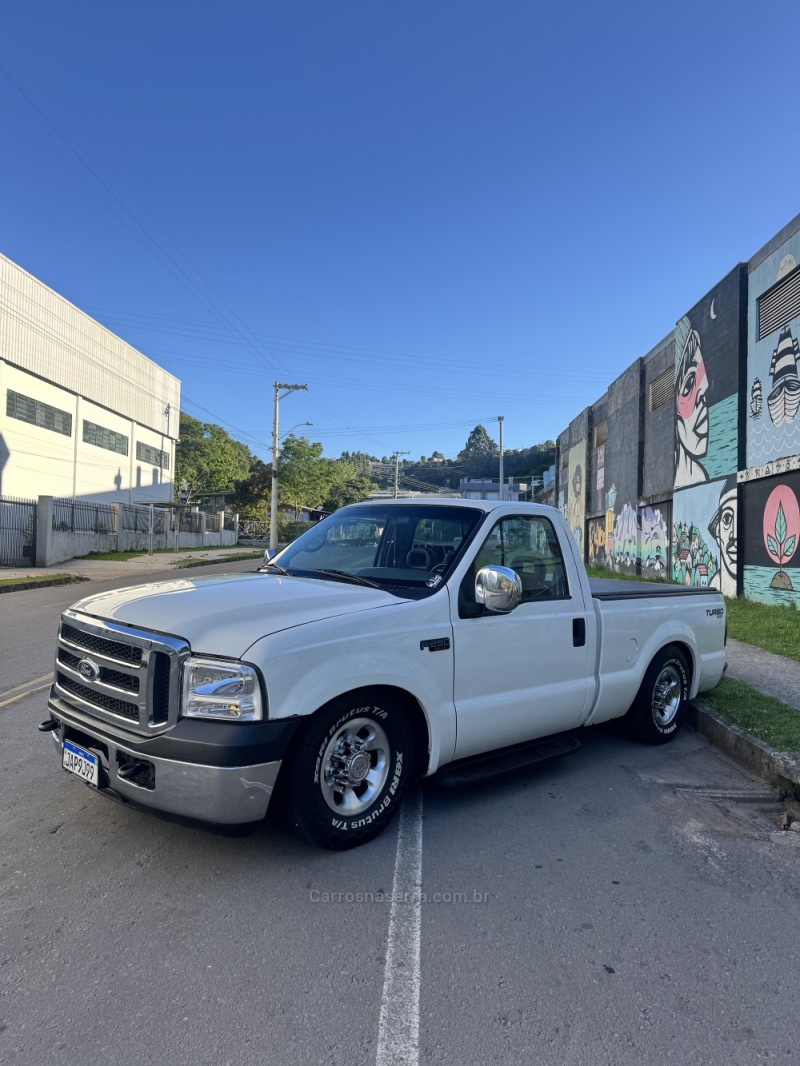 F-250 4.2 XLT 4X2 CS TURBO INTERCOOLER DIESEL 2P MANUAL - 2001 - CAXIAS DO SUL