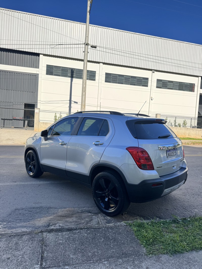 TRACKER 1.8 MPFI LTZ 4X2 16V FLEX 4P AUTOMÁTICO - 2014 - CAXIAS DO SUL