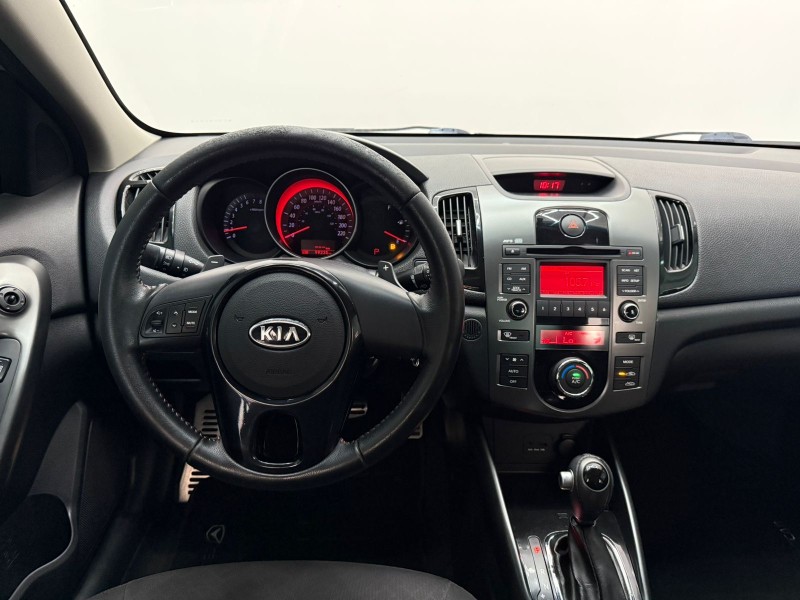 CERATO 1.6 EX3 SEDAN 16V GASOLINA 4P AUTOMÁTICO - 2011 - CAXIAS DO SUL