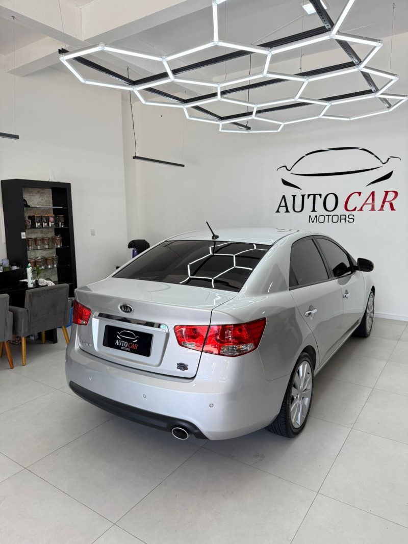 CERATO 1.6 EX3 SEDAN 16V GASOLINA 4P AUTOMÁTICO - 2011 - CAXIAS DO SUL