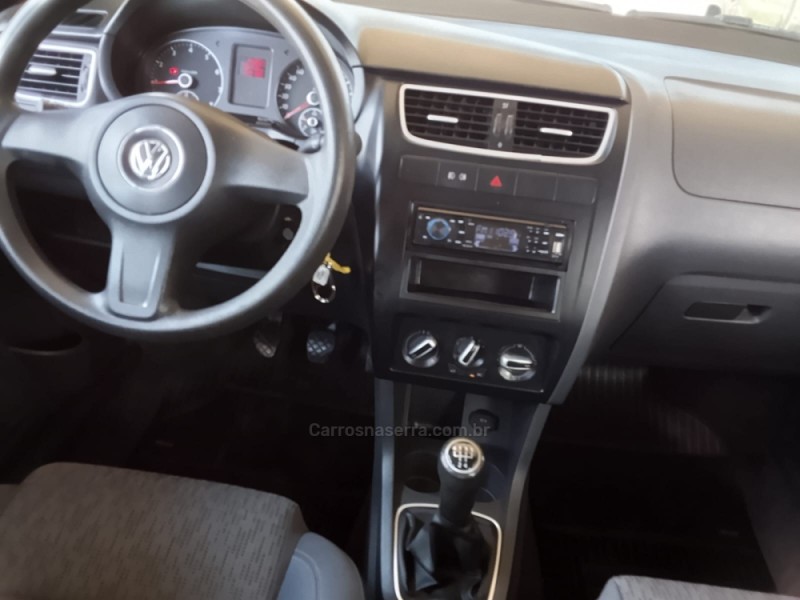 FOX 1.6 MI ITREND 8V FLEX 4P MANUAL - 2013 - ARROIO DO MEIO