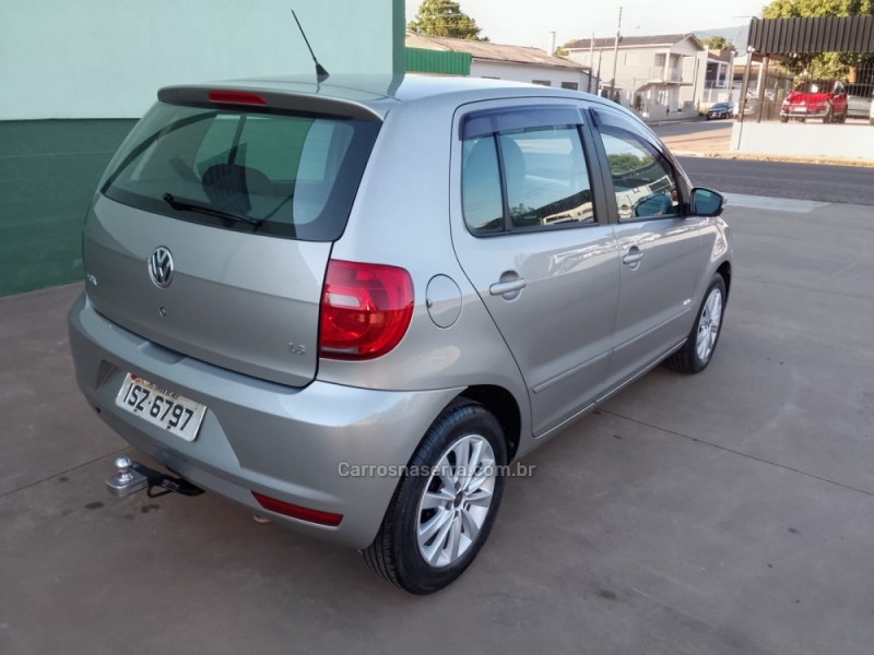 FOX 1.6 MI ITREND 8V FLEX 4P MANUAL - 2013 - ARROIO DO MEIO