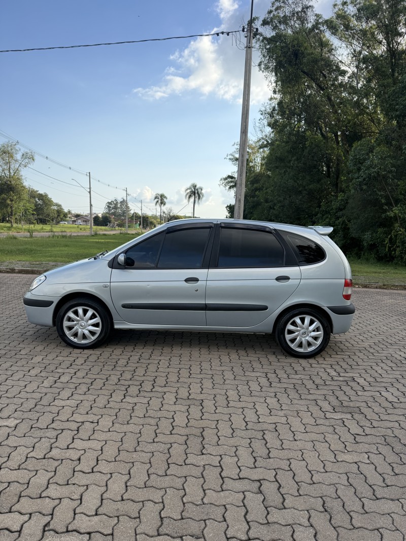SCÉNIC 1.6 RXE 16V GASOLINA 4P MANUAL - 2003 - ARROIO DO MEIO