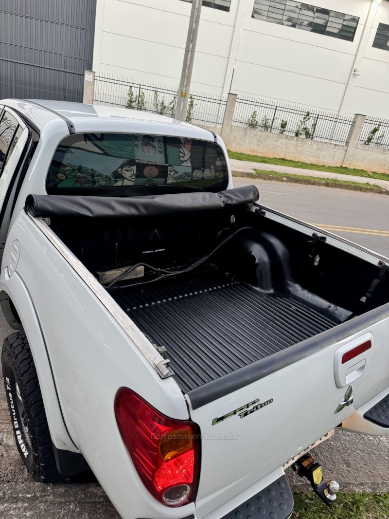 L200 TRITON 3.5 HPE 4X4 CD V6 24V FLEX 4P AUTOMÁTICO - 2015 - CAXIAS DO SUL