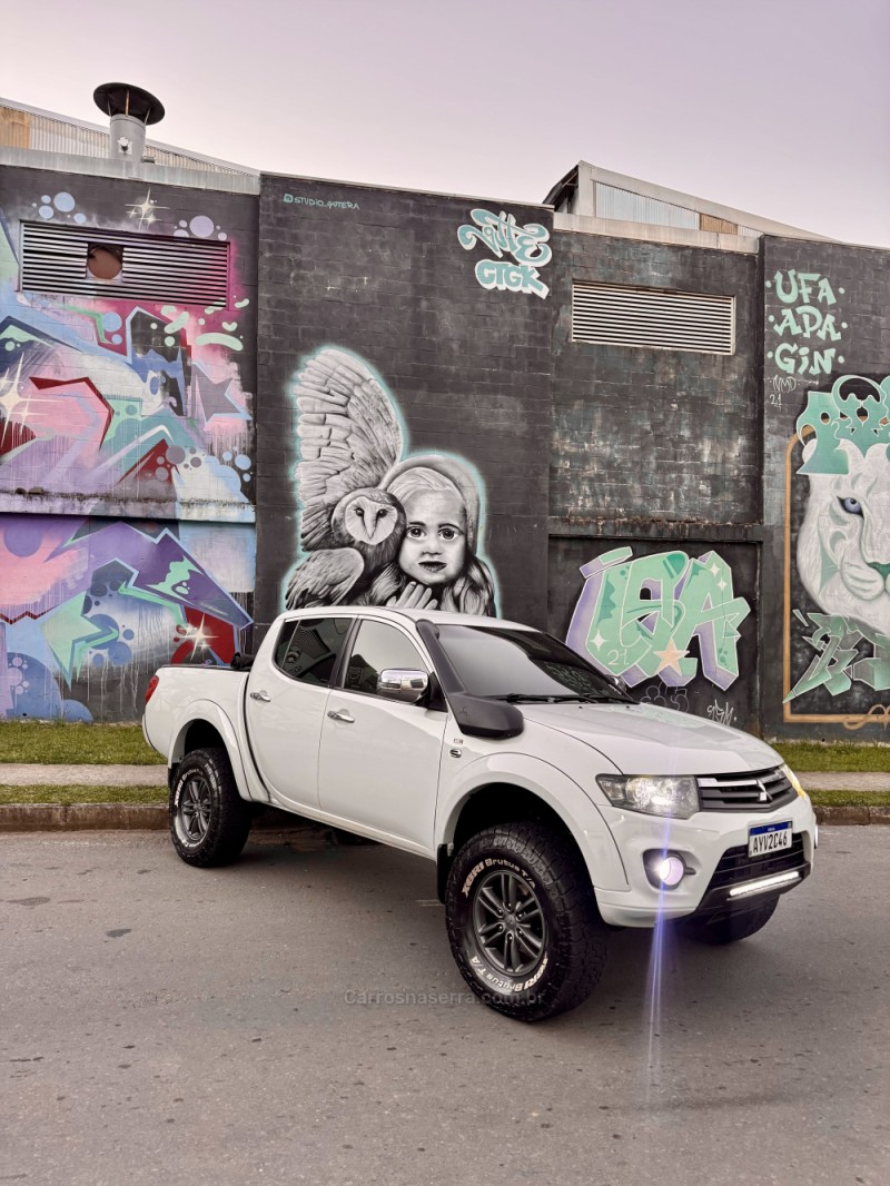 l200 triton 3.5 hpe 4x4 cd v6 24v flex 4p automatico 2015 caxias do sul