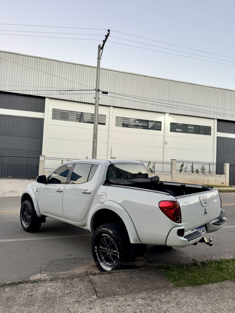 L200 TRITON 3.5 HPE 4X4 CD V6 24V FLEX 4P AUTOMÁTICO - 2015 - CAXIAS DO SUL