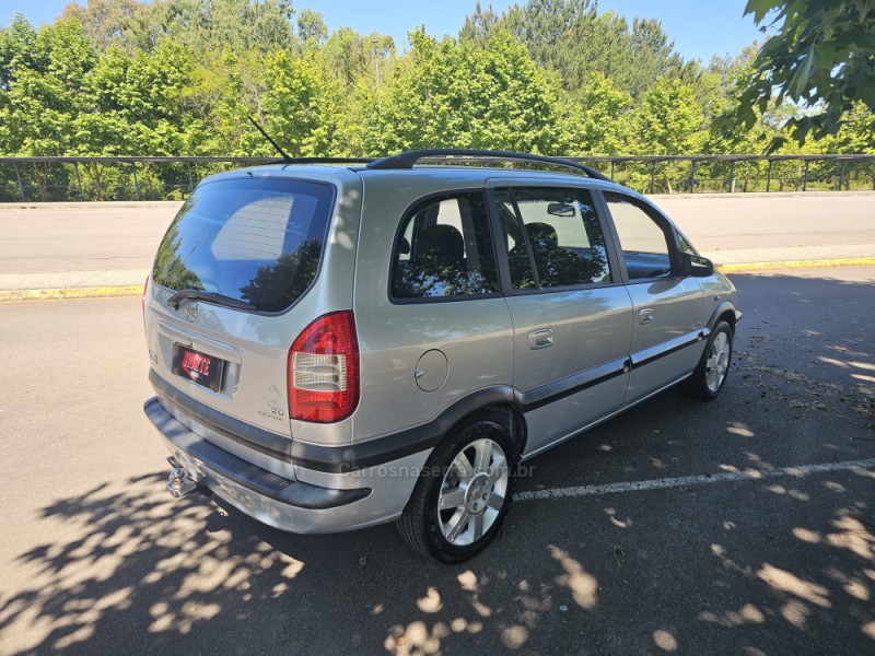 ZAFIRA 2.0 MPFI ELEGANCE 8V FLEX 4P AUTOMÁTICO - 2008 - BENTO GONçALVES