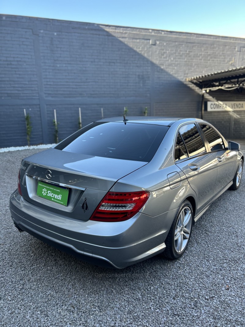 C 180 1.6 CGI SPORT 16V TURBO GASOLINA 4P AUTOMÁTICO - 2014 - CARAZINHO