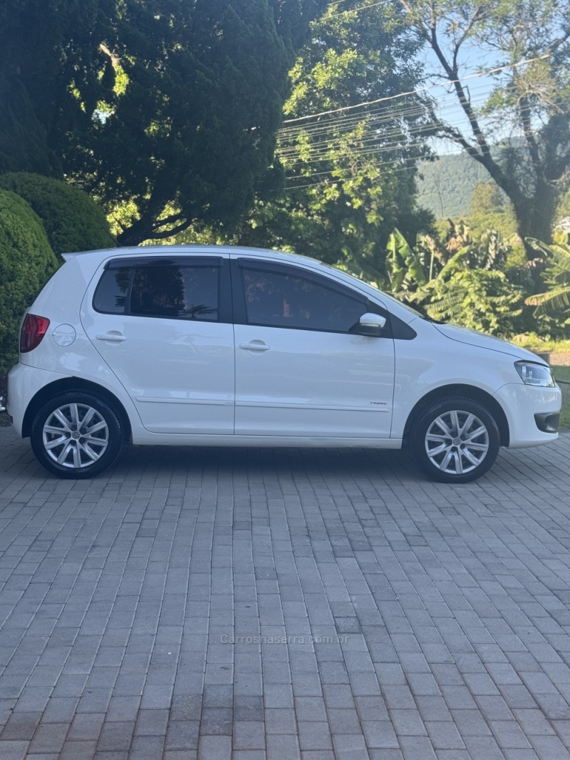 FOX 1.0 ITREND 8V FLEX 4P MANUAL - 2013 - ENCANTADO