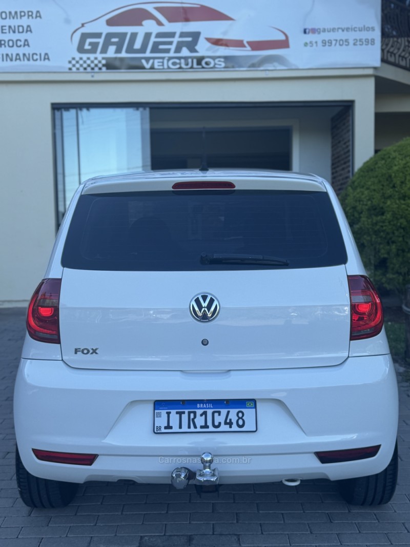 FOX 1.0 ITREND 8V FLEX 4P MANUAL - 2013 - ENCANTADO