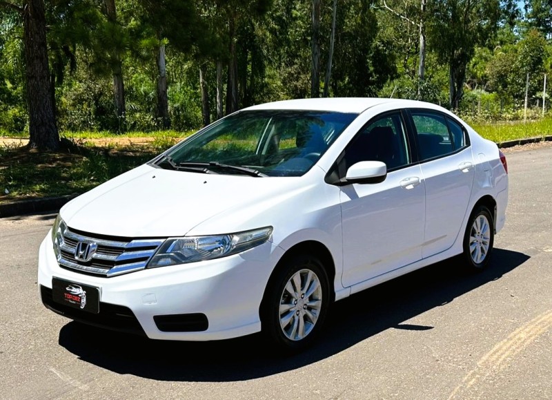 CITY 1.5 LX 16V FLEX 4P MANUAL - 2013 - SãO SEBASTIãO DO CAí