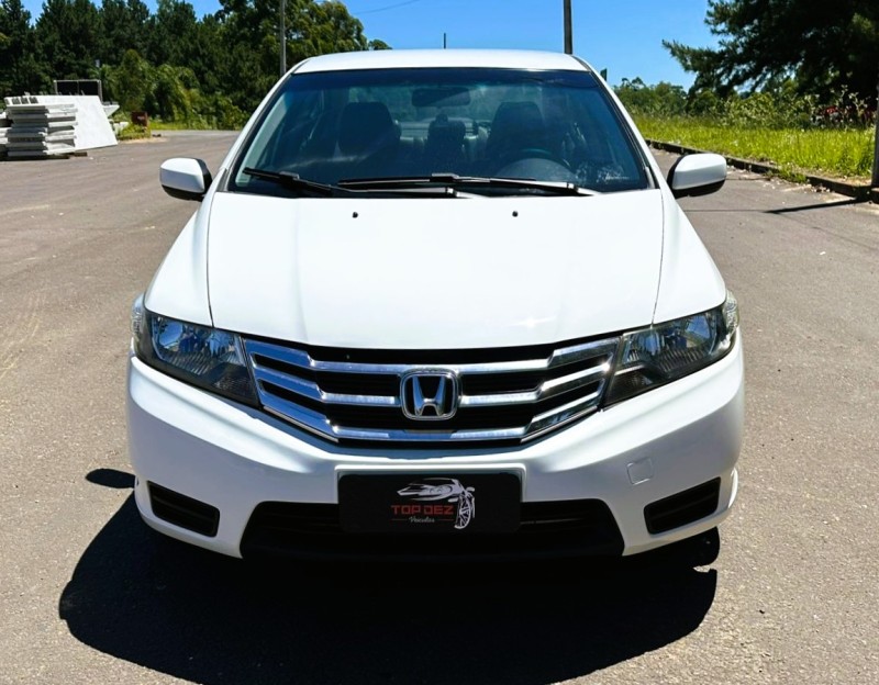CITY 1.5 LX 16V FLEX 4P MANUAL - 2013 - SãO SEBASTIãO DO CAí
