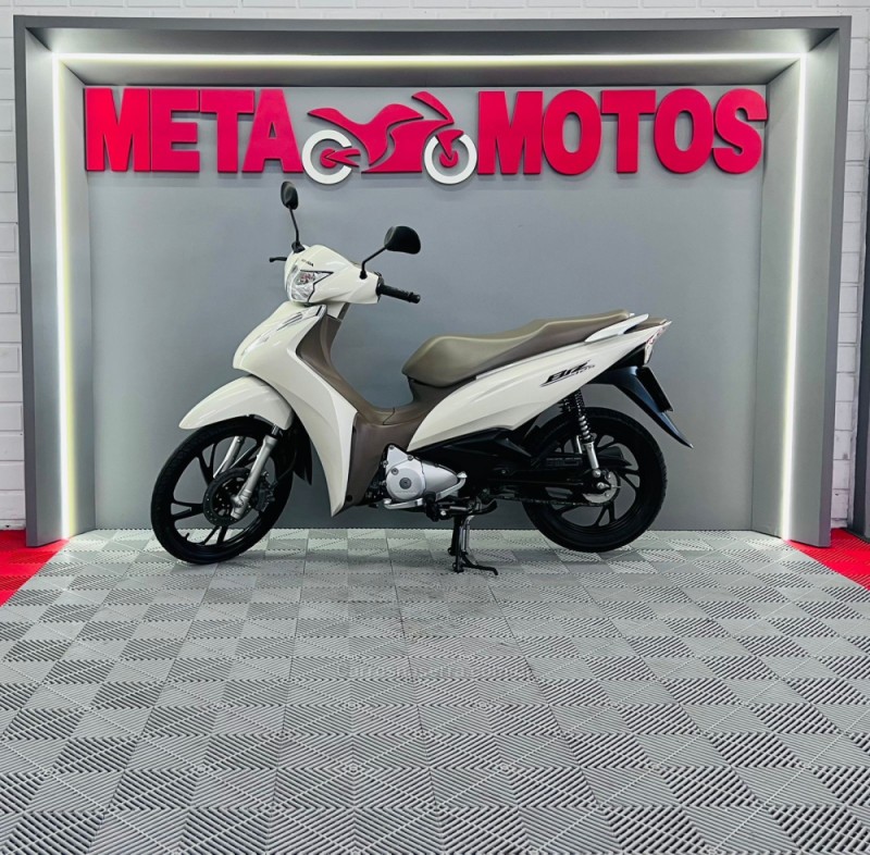 BIZ 125  - 2023 - CAMPO BOM