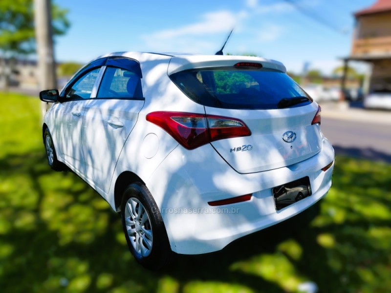 HB20 1.0 COMFORT 12V FLEX 4P MANUAL - 2017 - NOVO HAMBURGO
