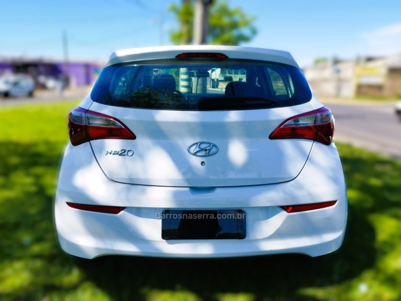 HB20 1.0 COMFORT 12V FLEX 4P MANUAL - 2017 - NOVO HAMBURGO