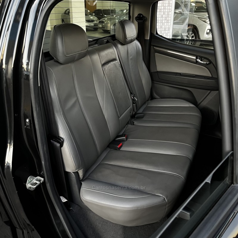 S10 2.4 MPFI LTZ 4X4 CD 8V FLEX 4P MANUAL - 2014 - VACARIA