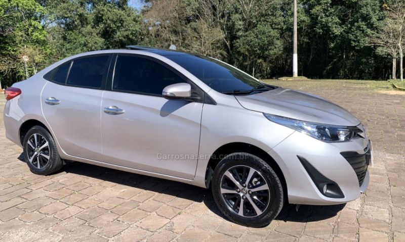 YARIS 1.5 XLS FLEX 4P AUTOMÁTICO