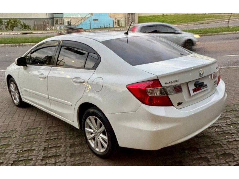 CIVIC 2.0 LXR 16V FLEX 4P AUTOMÁTICO - 2014 - CAXIAS DO SUL