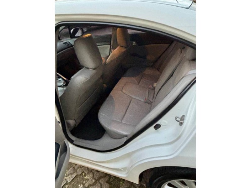 CIVIC 2.0 LXR 16V FLEX 4P AUTOMÁTICO - 2014 - CAXIAS DO SUL