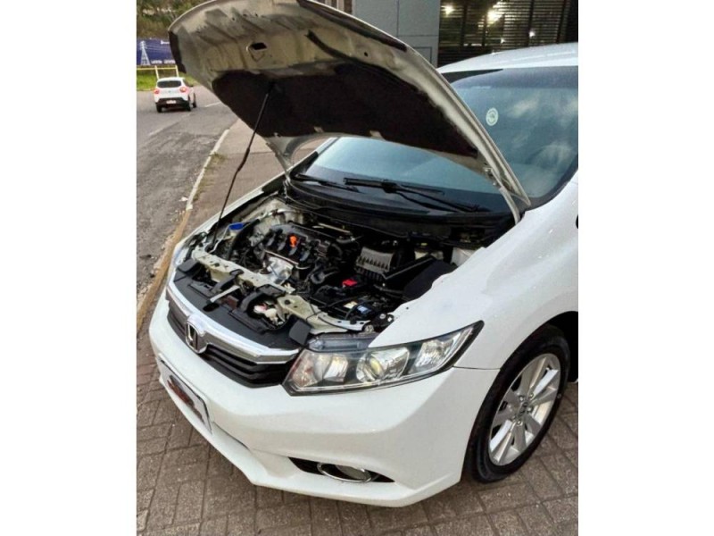 CIVIC 2.0 LXR 16V FLEX 4P AUTOMÁTICO - 2014 - CAXIAS DO SUL