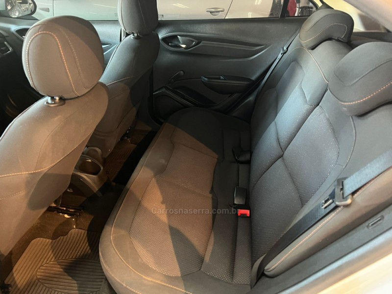 ONIX 1.4 MPFI LT 8V FLEX 4P MANUAL - 2015 - CAXIAS DO SUL