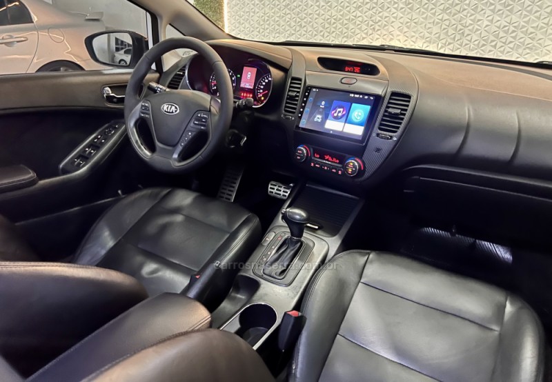 CERATO 1.6 SX3 16V FLEX 4P AUTOMÁTICO - 2015 - NOVO HAMBURGO