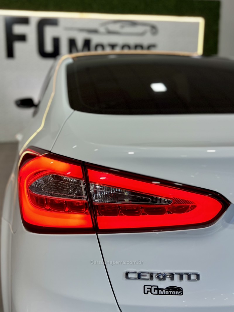 CERATO 1.6 SX3 16V FLEX 4P AUTOMÁTICO - 2015 - NOVO HAMBURGO