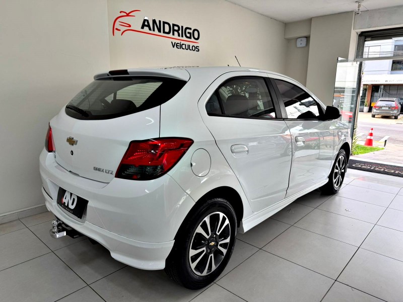 ONIX 1.4 MPFI LTZ 8V FLEX 4P MANUAL - 2014 - CAXIAS DO SUL