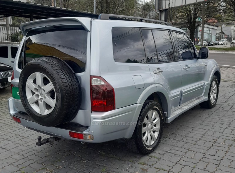 PAJERO FULL 3.8 HPE 4X4 V6 24V GASOLINA 4P AUTOMÁTICO - 2007 - CAXIAS DO SUL