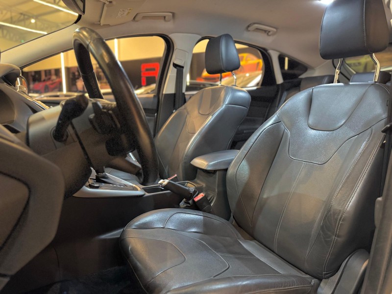 FOCUS 2.0 SE HATCH 16V FLEX 4P AUTO - 2016 - NOVO HAMBURGO