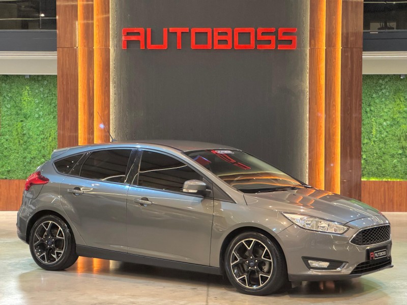 FOCUS 2.0 SE HATCH 16V FLEX 4P AUTO - 2016 - NOVO HAMBURGO