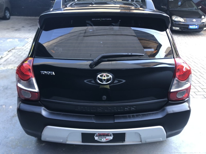 ETIOS CROSS 1.5 16V FLEX 4P MANUAL - 2014 - CAXIAS DO SUL