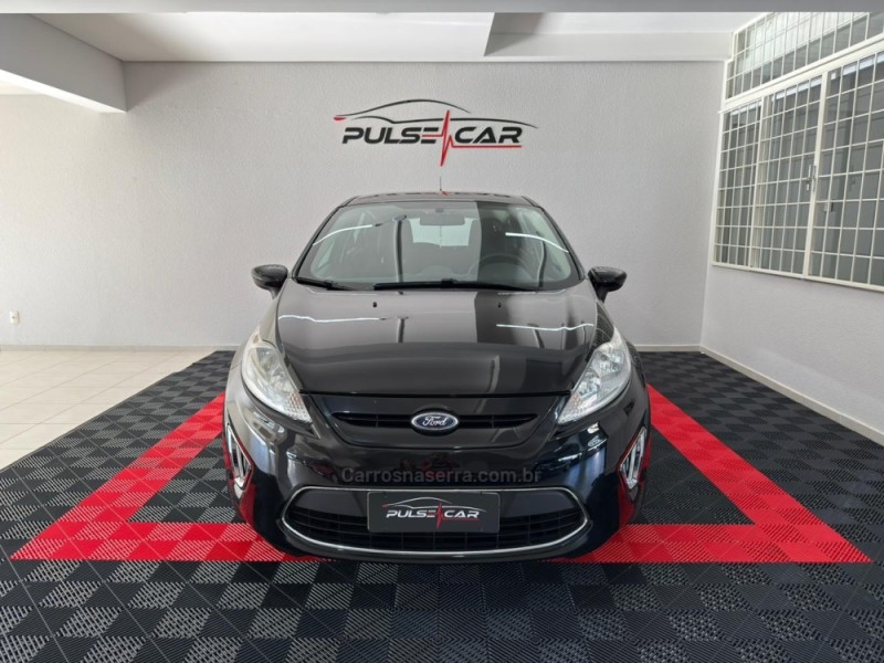 FIESTA 1.6 SE HATCH 16V FLEX 4P MANUAL - 2012 - CAXIAS DO SUL