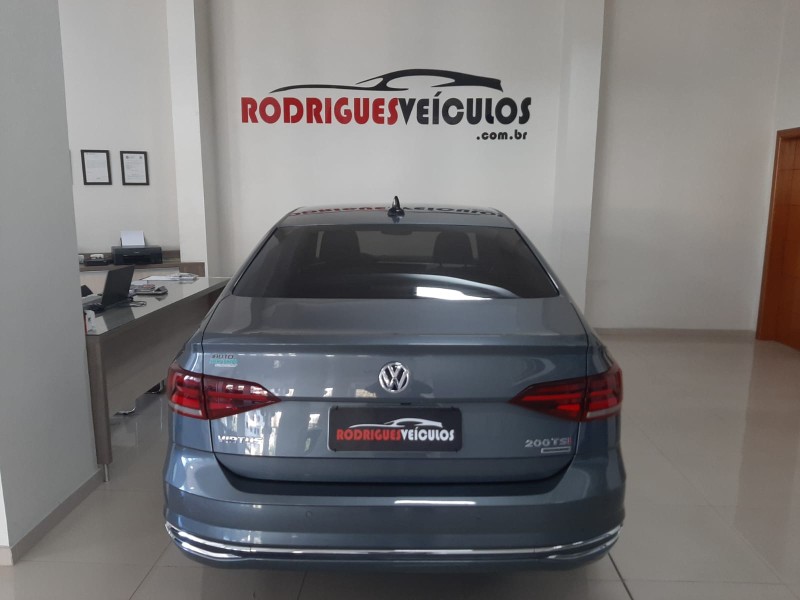 VIRTUS 1.0 200 TSI HIGHLINE AUTOMÁTICO - 2019 - CAXIAS DO SUL