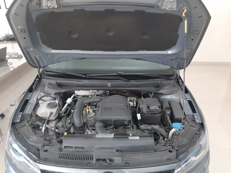 VIRTUS 1.0 200 TSI HIGHLINE AUTOMÁTICO - 2019 - CAXIAS DO SUL