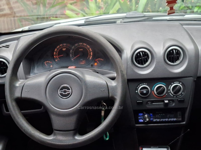 PRISMA 1.4 MPFI JOY 8V FLEX 4P MANUAL - 2010 - ROLANTE