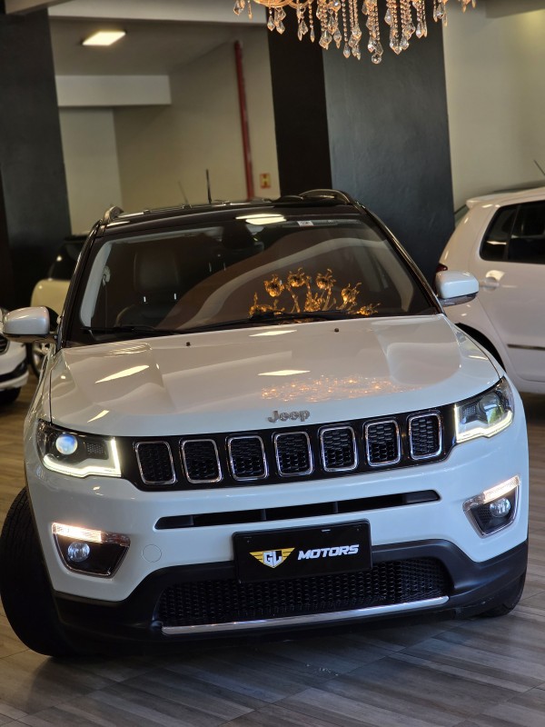COMPASS 2.0 16V FLEX LIMITED AUTOMÁTICO - 2018 - CAXIAS DO SUL