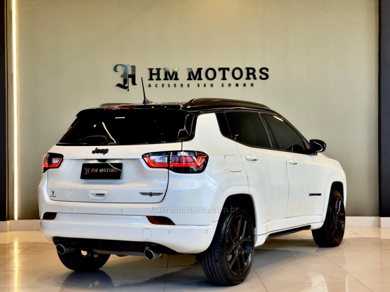 COMPASS 2.0 HURRICANE BLACKHAWK 4X4 TURBO GASOLINA 4P AUTOMÁTICO - 2025 - CAXIAS DO SUL